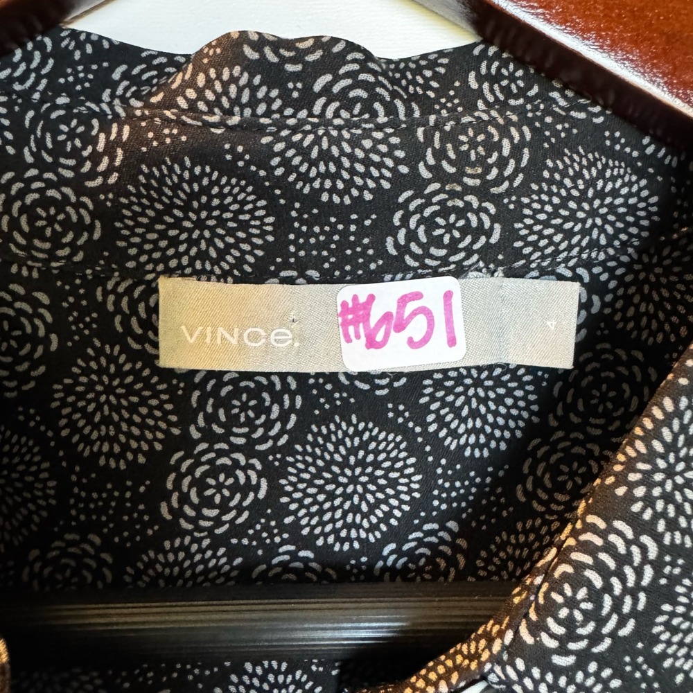 Vince Black Gray Floral Print Silk Button Down Long Sleeve‎ Blouse Women's sz 4 - Picture 2 of 8